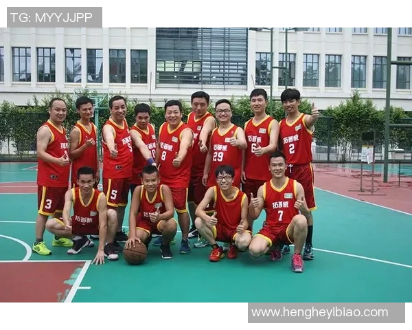 重庆篮球队荣登篮球团队协作排行榜第一名展现卓越团队精神与实力